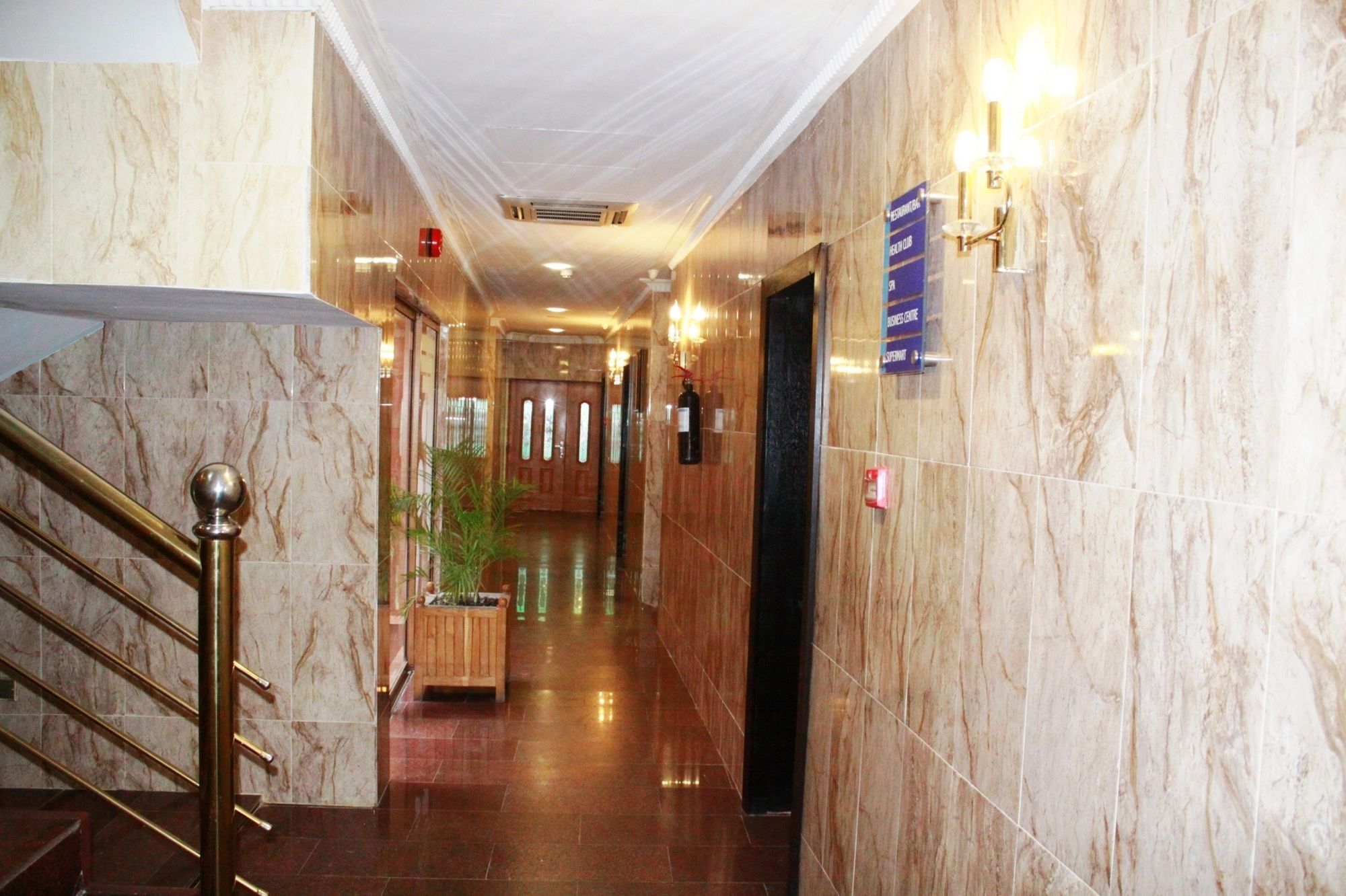 Sunfit - Fitness, Spa, Accommodation Aliayabiagba 外观 照片